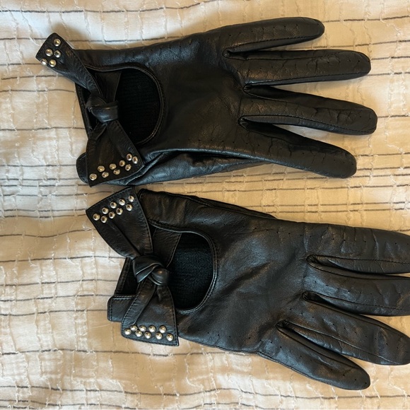 Vintage Leather Gloves - Picture 1 of 2